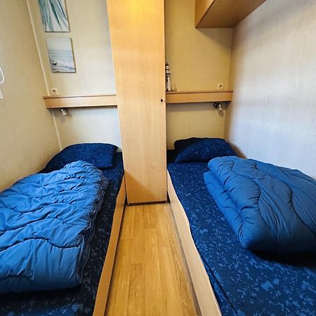 Rbr 813 - Beach Resort 캄퍼란트 외부 사진